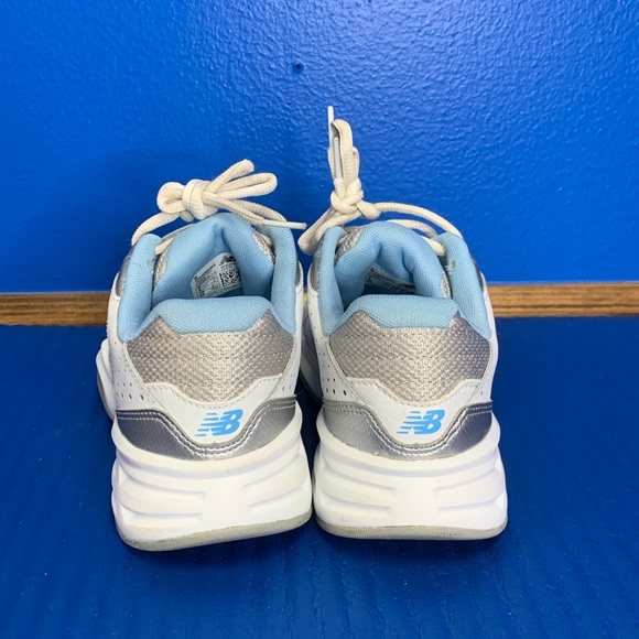 Women’s New Balance 409 Running Sz 8 - Picture 4 of 5